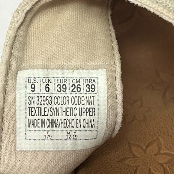 Skechers Sandals Women's 9 Tan Beige Comfort Platform Wedge Slip On Luxe Foam - Picture 13 of 14